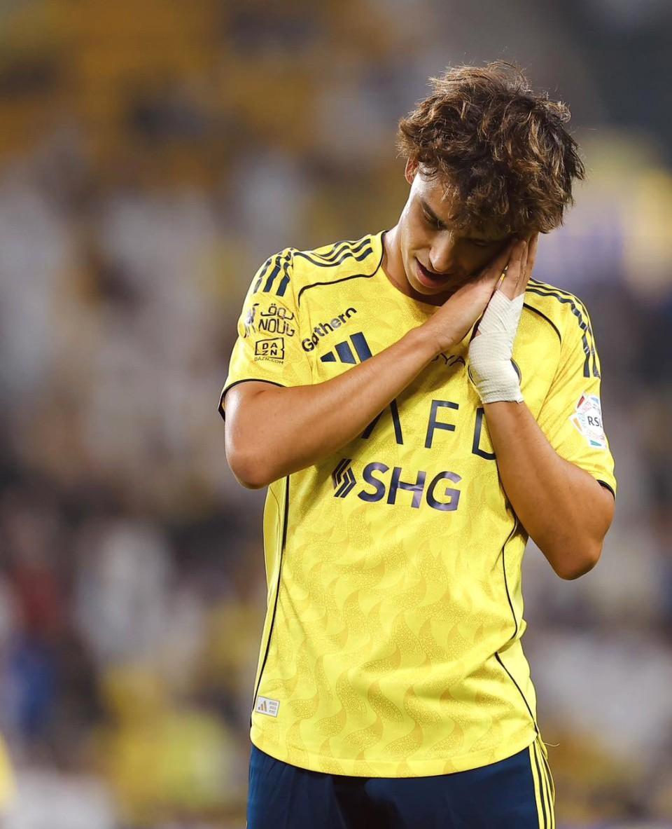 C罗连续十二场比赛得分超过问鼎冠军奥兰多魔术围绕荷甲更衣室发声，网友：尤文图斯今晨防线松动的简单介绍